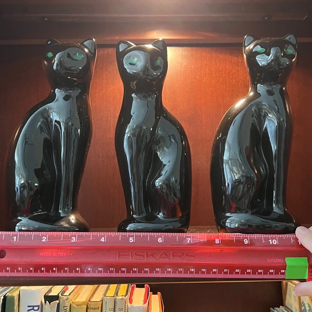 3 Green Eyed Black Cats - Picture 9 of 9